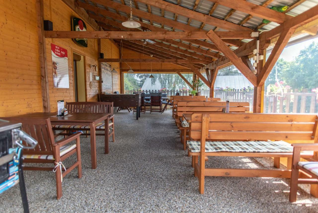 Penzion U Zpevaku Nove Hute Exterior photo